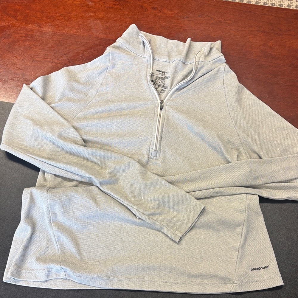 Patagonia Light Gray Quarter-Zip Pullover - Capilene 2 Large
